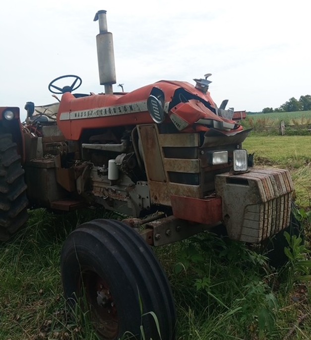 Massey Ferguson 1100 Tractor - Image 4