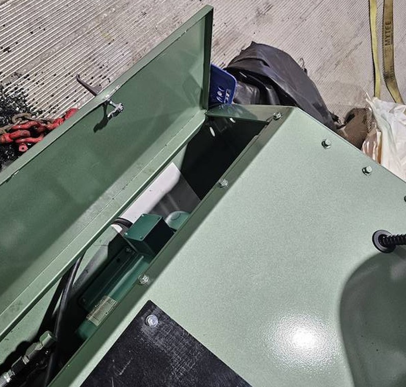 Piranha P110 Ironworker - Image 12