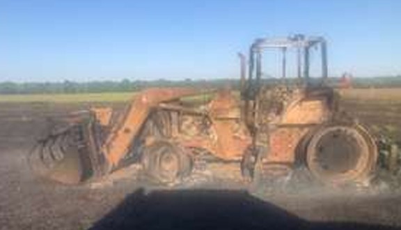 2000 John Deere 7810 Tractor