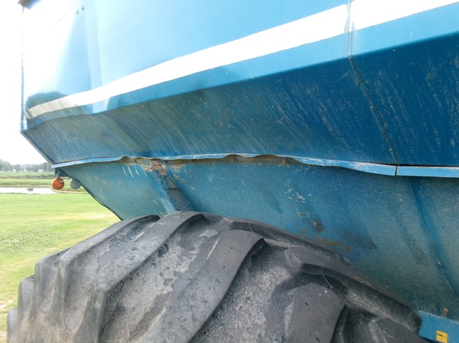 1987 Kinze 800 Grain Cart - Image 2
