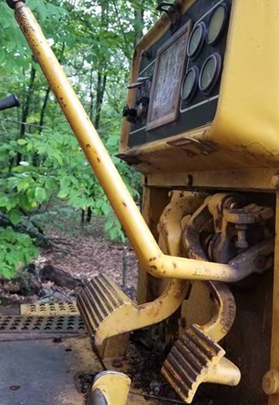 1986 Caterpillar D4H Dozer - Image 11