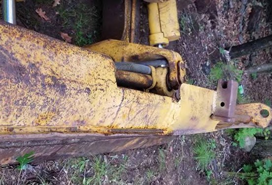 1986 Caterpillar D4H Dozer - Image 13