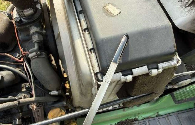 1999 John Deere 455 Riding Mower - Image 26