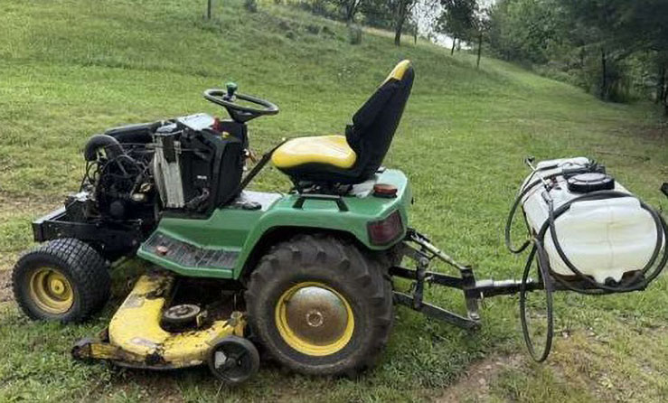 1999 John Deere 455 Riding Mower - Image 8