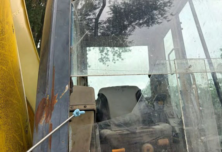 2000 New Holland EC215 Excavator - Image 7