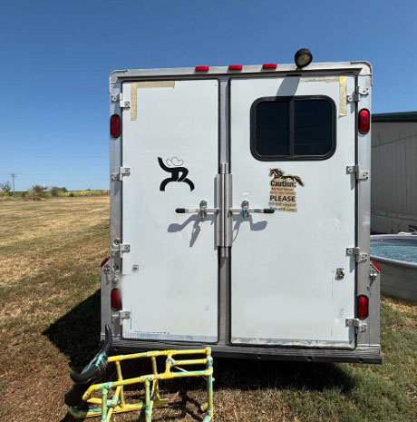 2004 Cherokee Horse Trailer - Image 2
