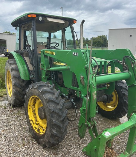 2004 John Deere 5520 Tractor