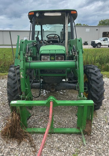 2004 John Deere 5520 Tractor - Image 5