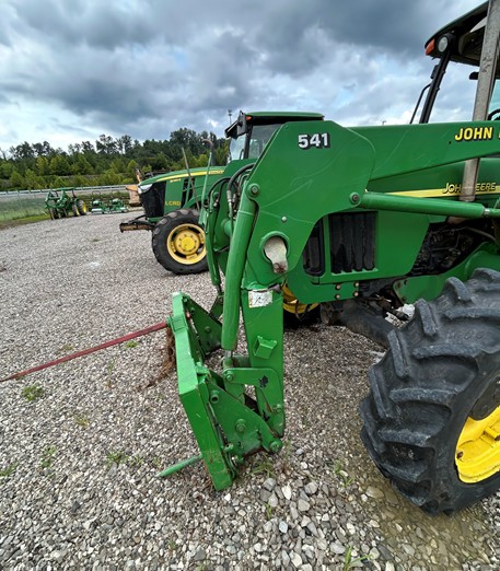 2004 John Deere 5520 Tractor - Image 6