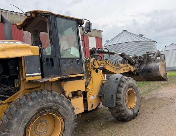 2005 Caterpillar 924G Wheel Loader - Image 2