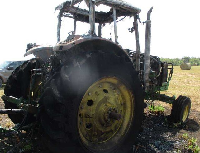 2005 John Deere 7420 Tractor - Image 4