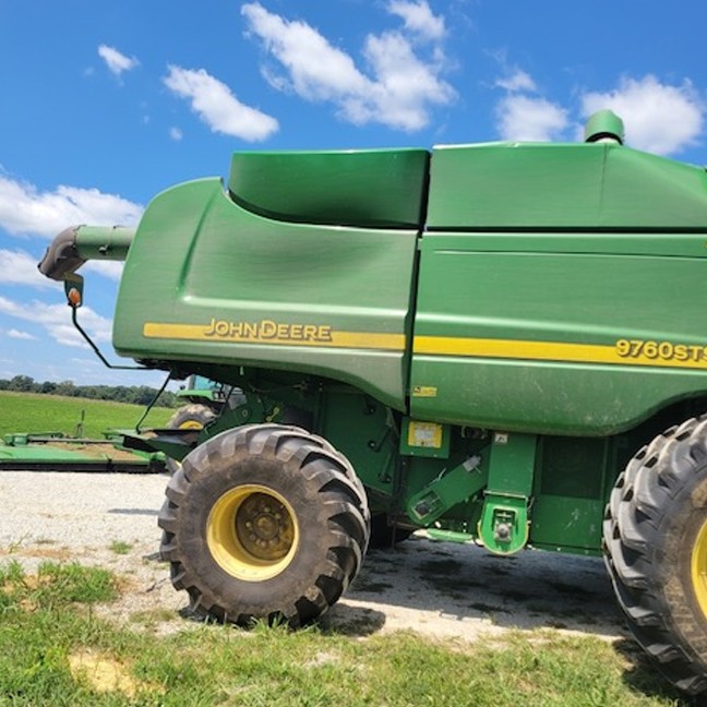 2006 John Deere 9760STS Combine - Image 5