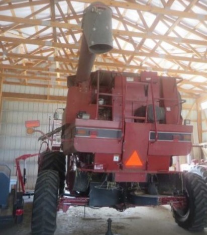 2006 Case IH 2377 Combine - Image 4