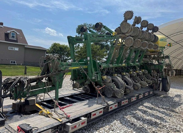 2010 John Deere 1790 Planter