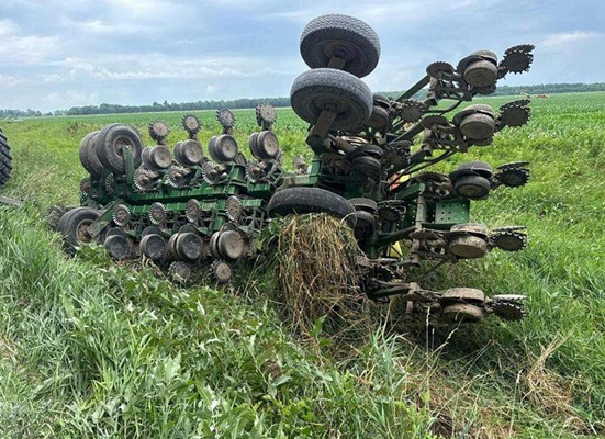 2010 John Deere 1790 Planter - Image 11