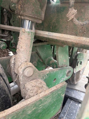 2010 John Deere 1790 Planter - Image 9