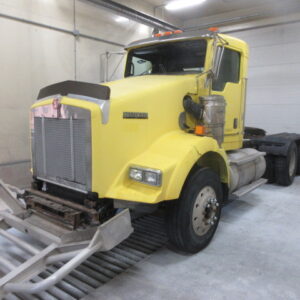 2011 Kenworth T800B Conventional Day Cab