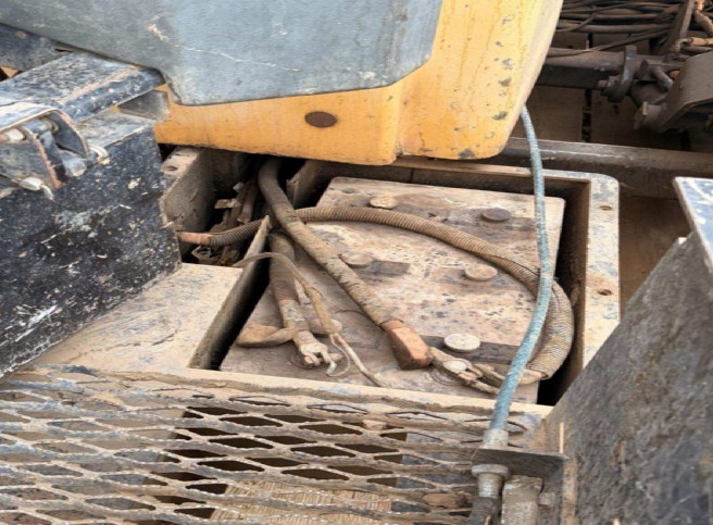 2011 Vermeer D24/40 Horizontal Directional Drill - Image 7