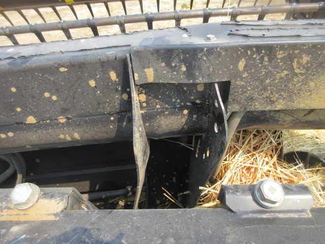 2012 Case IH 2152 Header - Image 16