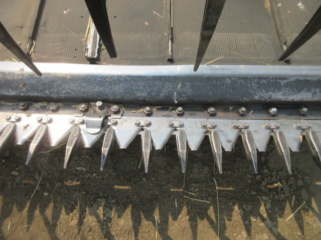 2012 Case IH 2152 Header - Image 21