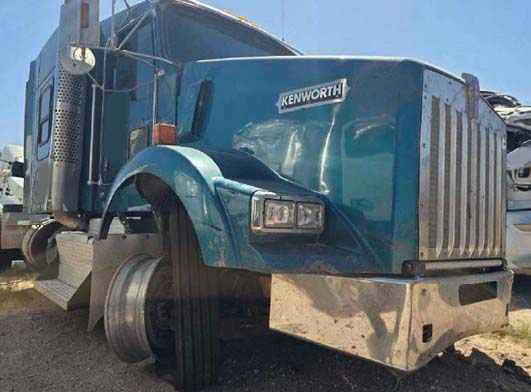 2012 Kenworth T8 Series - Image 6