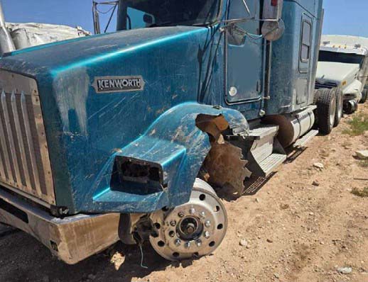 2012 Kenworth T8 Series - Image 7