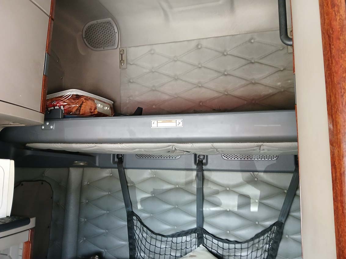 2013 Freightliner Cascadia - Image 18
