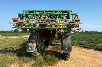2013 John Deere 4630 Sprayer - Image 2
