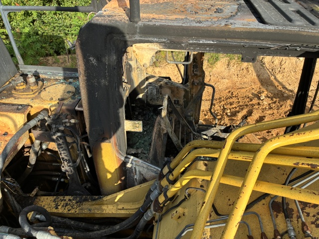 2013 Komatsu PC490LC-10 Excavator - Image 14