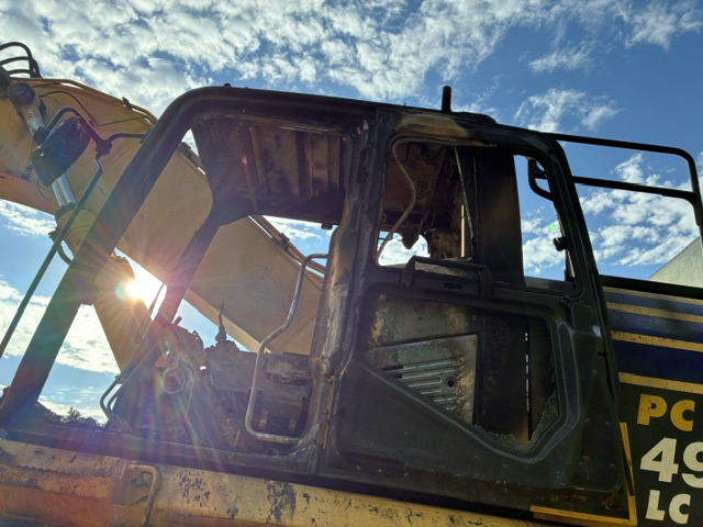 2013 Komatsu PC490LC-10 Excavator - Image 5