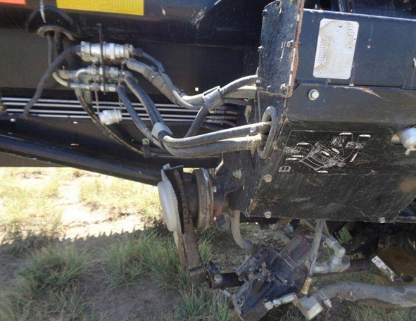 2013 MacDon FD75 Flexdraper Header - Image 24