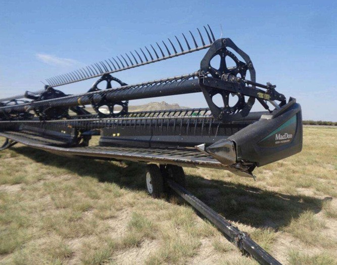 2013 MacDon FD75 Flexdraper Header - Image 2