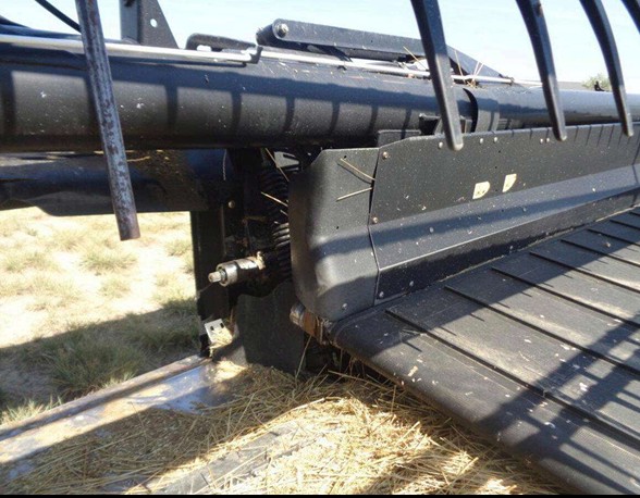 2013 MacDon FD75 Flexdraper Header - Image 6