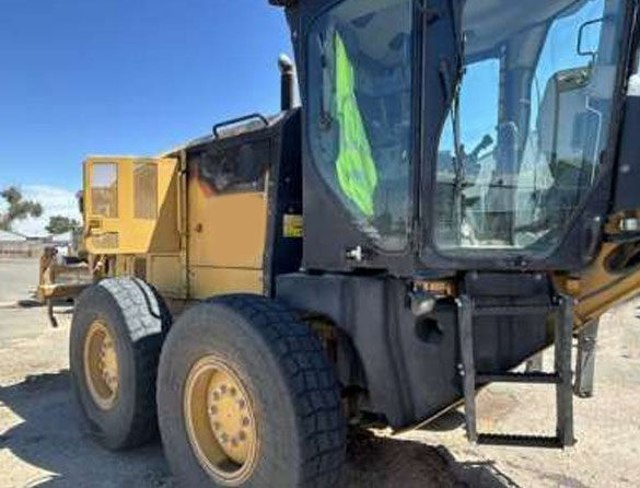 2014 Caterpillar 140M Motor Grader - Image 5