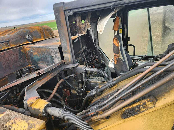 2014 Caterpillar 320EL Excavator - Image 15