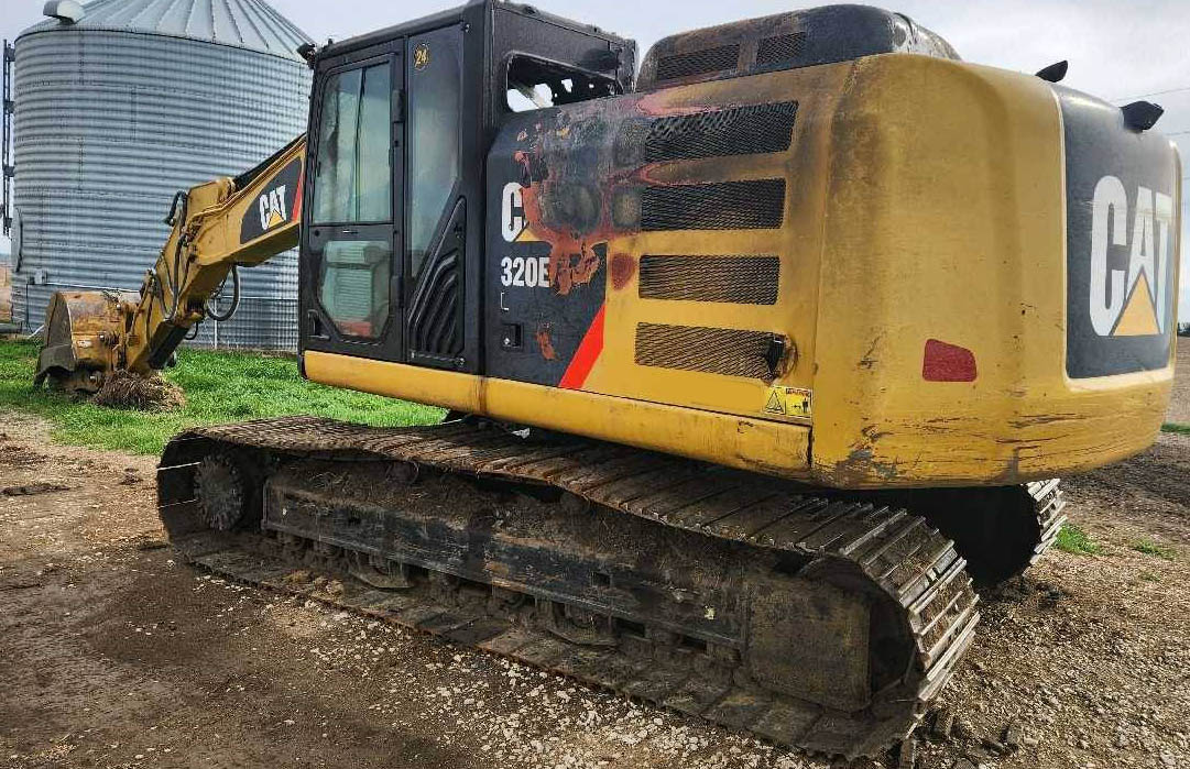 2014 Caterpillar 320EL Excavator - Image 5