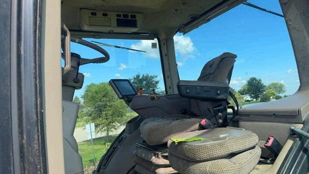 2014 John Deere 8270R Tractor - Image 20