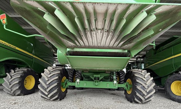 2014 John Deere S670 Combine - Image 13