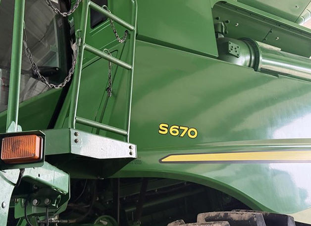 2014 John Deere S670 Combine - Image 5
