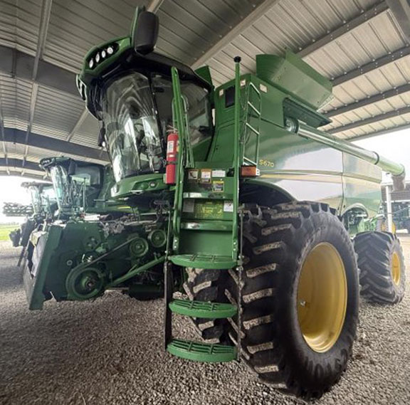 2014 John Deere S670 Combine - Image 6