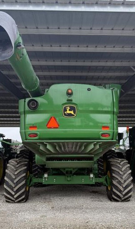 2014 John Deere S670 Combine - Image 9