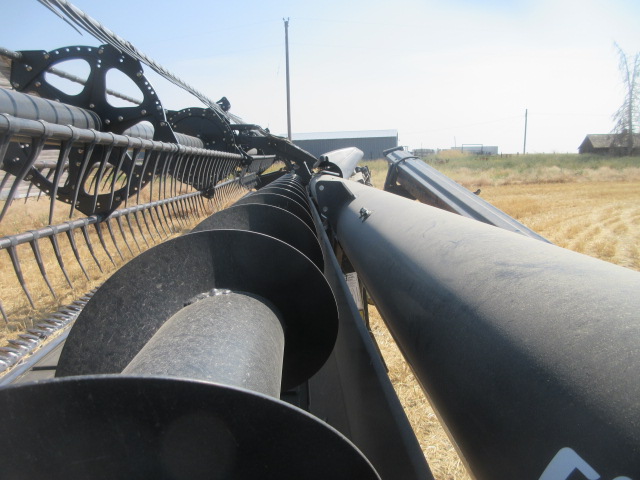 2014 MacDon FD75 Header - Image 11