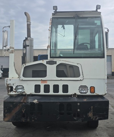 2015 Autocar Industries Terminal Tractor