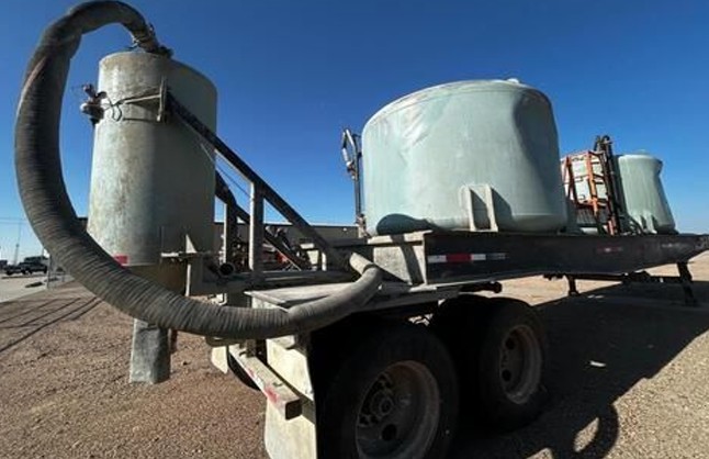 2015 Overbilt Trailer - Image 4