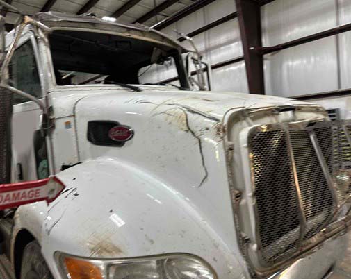2015 Peterbilt 337 Crane Truck - Image 12