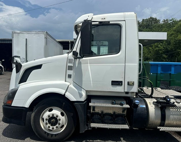 2015 Volvo VNL