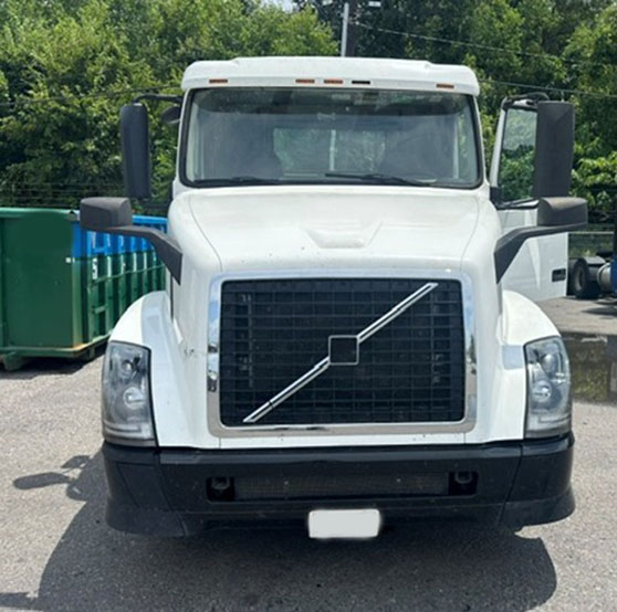 2015 Volvo VNL - Image 4