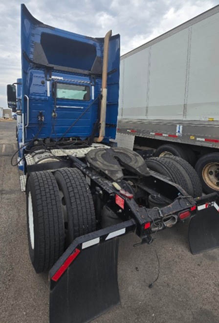 2015 Volvo VNL (4) - Image 3