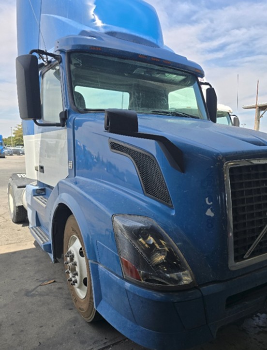 2015 Volvo VNL (5) - Image 2