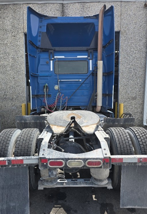 2015 Volvo VNL (5) - Image 3